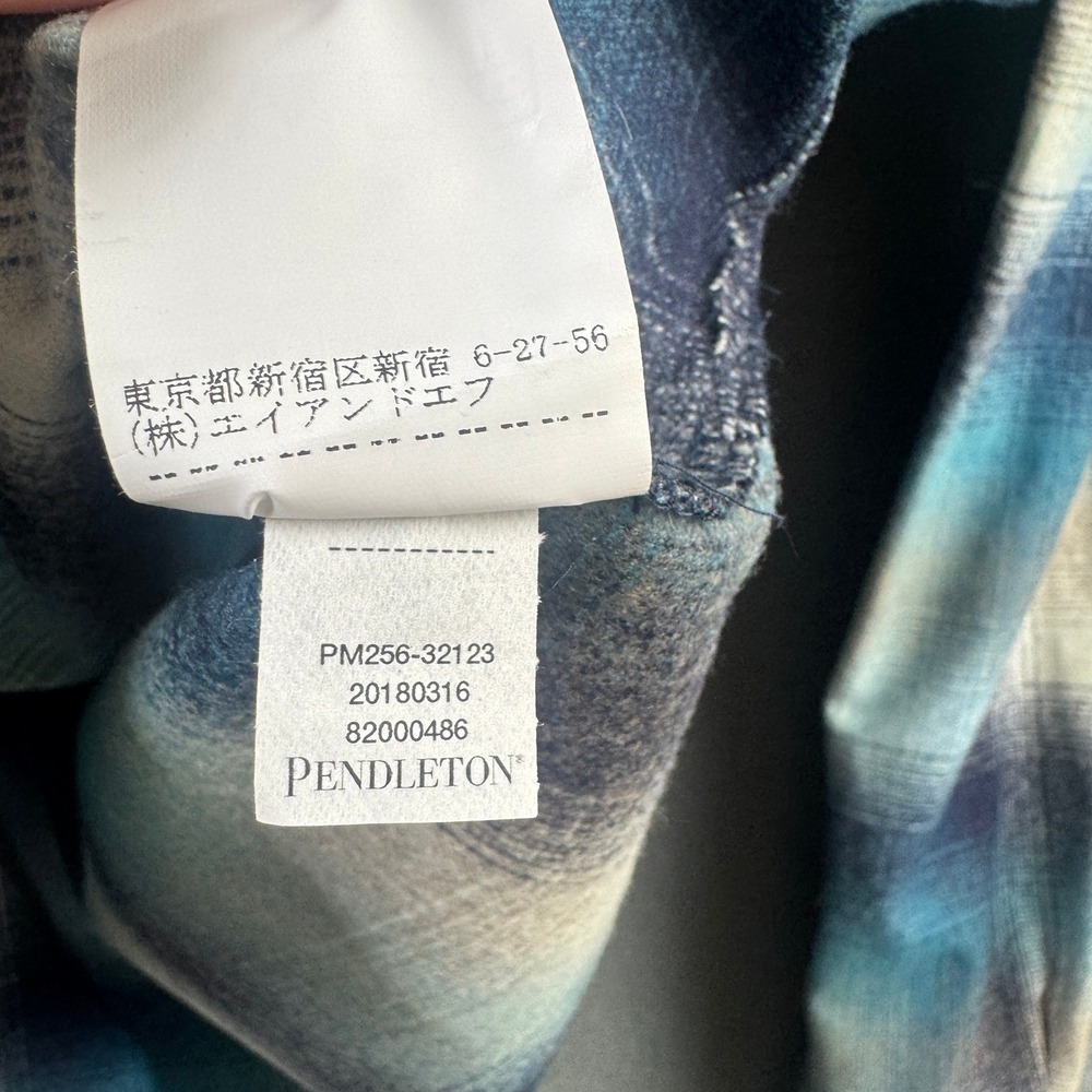 Pendleton Petite Size XS Blue Teal Ombre Plaid 100% Virgin Wool Board Shirt - Picture 6 of 8